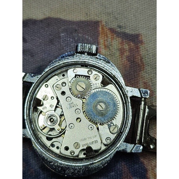 Rare Ladies Swiss Dynasty Manual Wind Watch 1 Jewel Chrome Bracelet Gorgeous main image 8